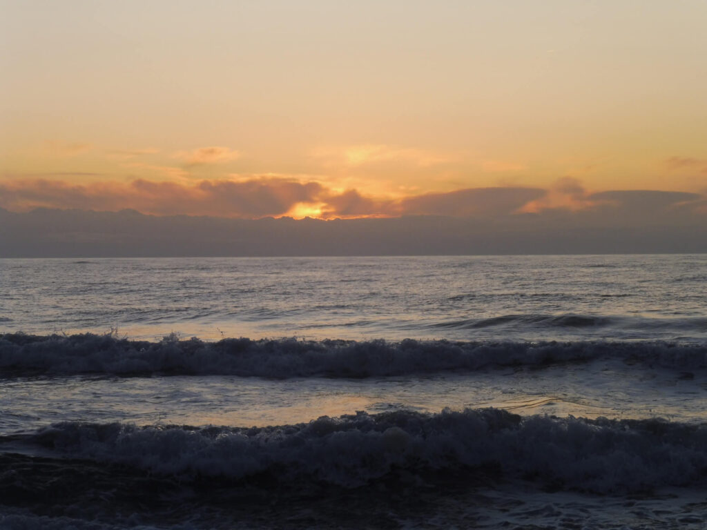Foto von einem Sonnenuntergang am Meer.